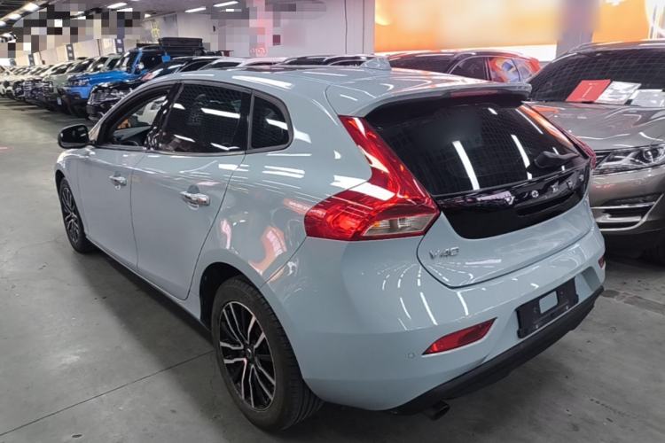 Used Volvo V40 2019 T3 Zhiyi Edition Rear Left 45 Deg