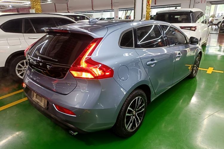 Used Volvo V40 2019 T3 Zhiyi Edition Rear Right 45 Deg