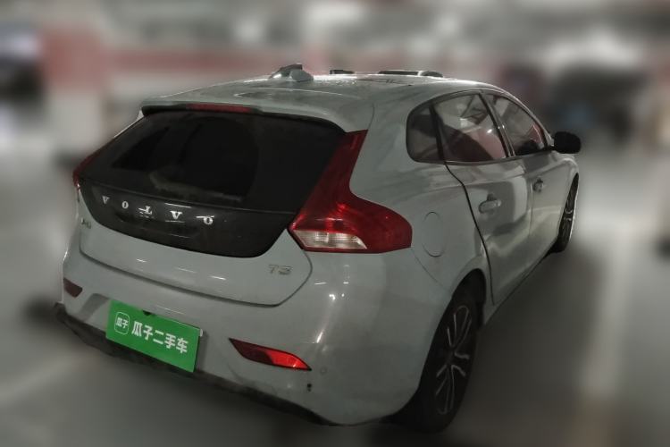 Used Volvo V40 2019 T3 Zhiyi Edition Rear Right 45 Deg