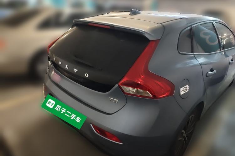 Used Volvo V40 2019 T3 Zhiyi Edition Rear Right 45 Deg