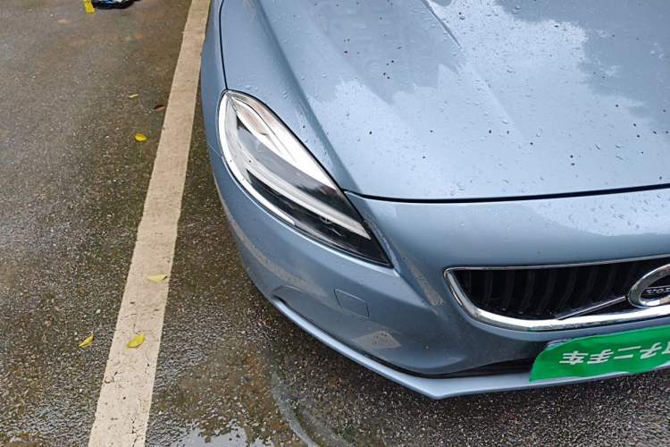 Used Volvo V40 2019 T3 Zhiyi Edition Right Front Headlight