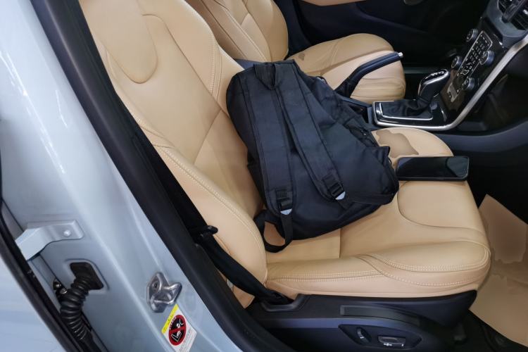 Used Volvo V40 2019 T3 Zhiyi Edition Right Front Seat
