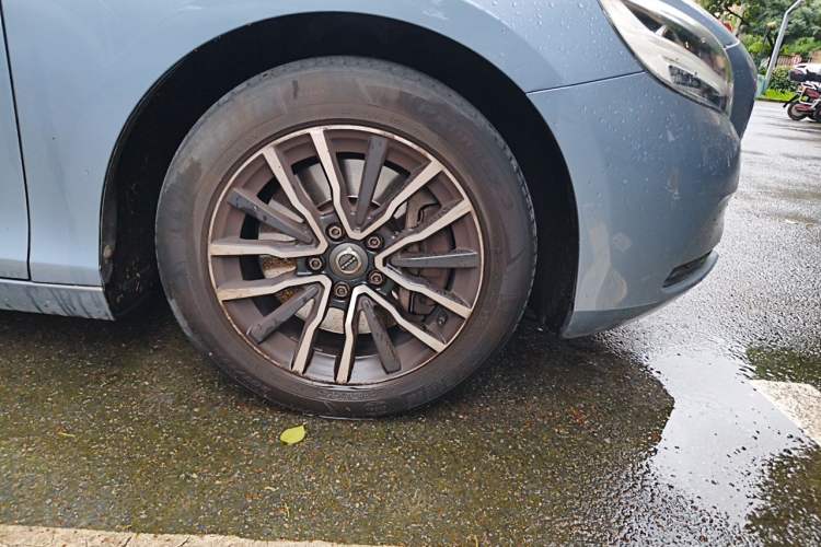 Used Volvo V40 2019 T3 Zhiyi Edition Right Front Wheel Hub