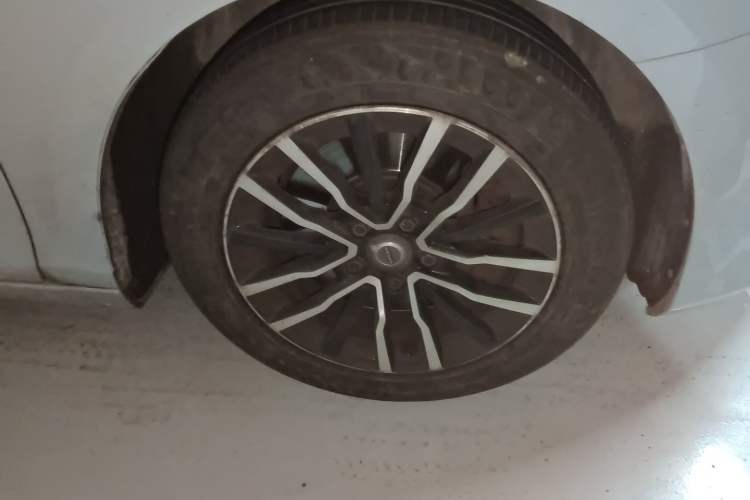 Used Volvo V40 2019 T3 Zhiyi Edition Right Front Wheel Hub