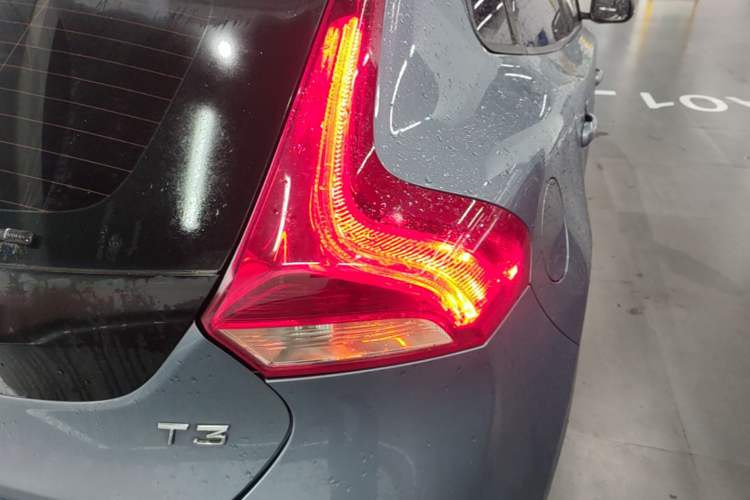 Used Volvo V40 2019 T3 Zhiyi Edition Right Rear Taillight