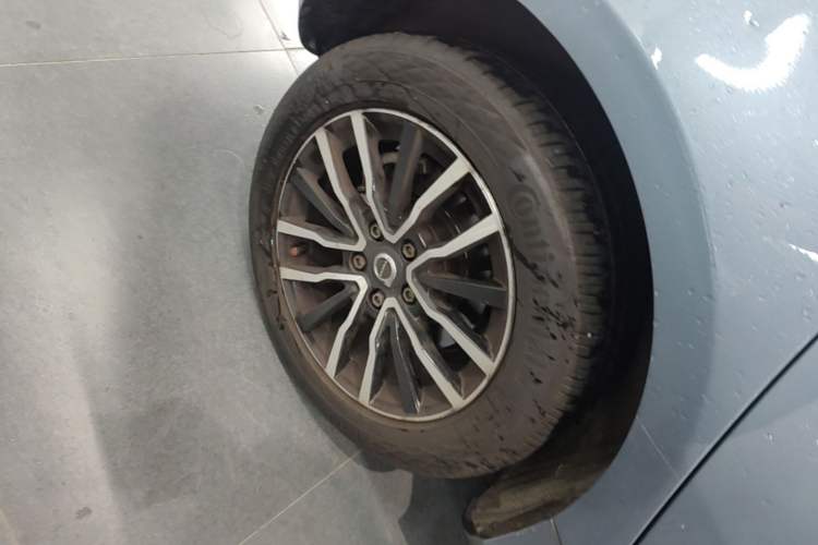 Used Volvo V40 2019 T3 Zhiyi Edition Right Rear Wheel Hub