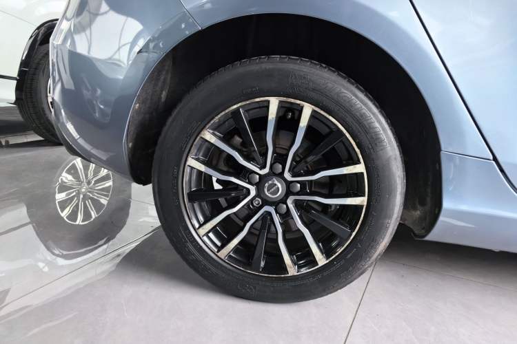 Used Volvo V40 2019 T3 Zhiyi Edition Right Rear Wheel Hub