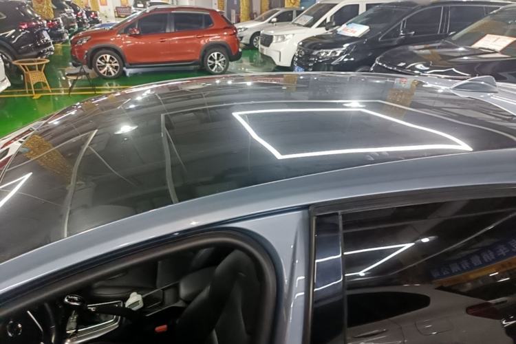 Used Volvo V40 2019 T3 Zhiyi Edition Roof