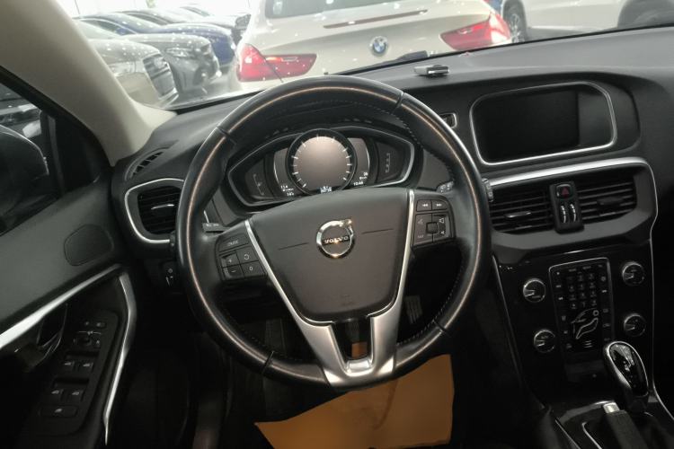 Used Volvo V40 2019 T3 Zhiyi Edition Steering Wheel