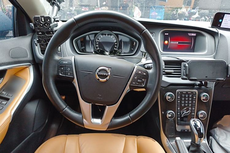 Used Volvo V40 2019 T3 Zhiyi Edition Steering Wheel