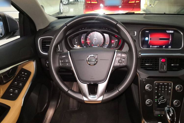 Used Volvo V40 2019 T3 Zhiyi Edition Steering Wheel