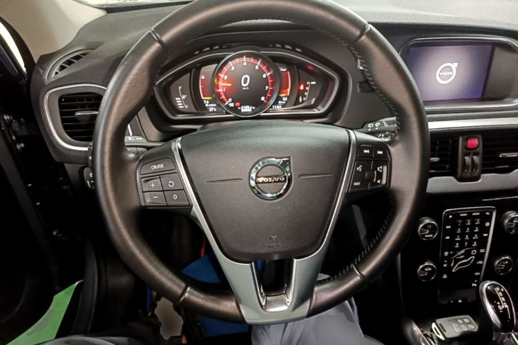 Used Volvo V40 2019 T3 Zhiyi Edition Steering Wheel