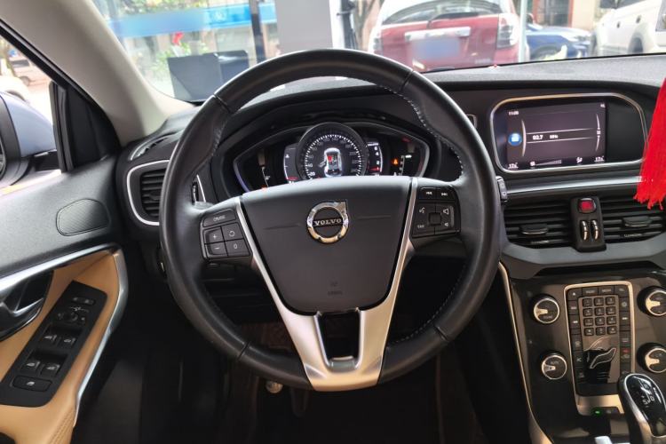 Used Volvo V40 2019 T3 Zhiyi Edition Steering Wheel