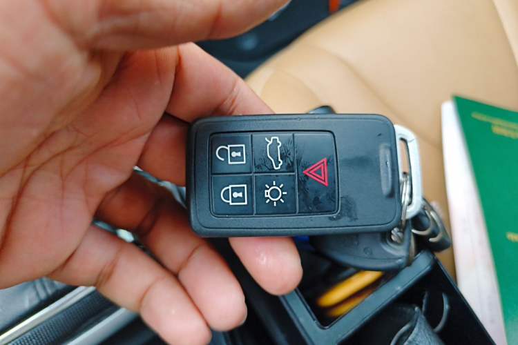 Used Volvo V40 2019 T3 Zhiyi Edition Vehicle Key