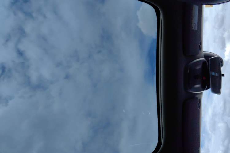Used Volvo V40 2019 T3 Zhiyi Edition Headliner