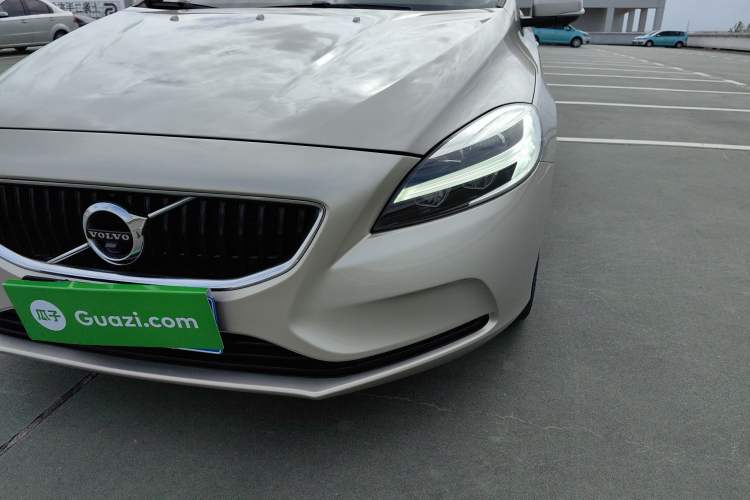 Used Volvo V40 2019 T3 Zhiyi Edition Left Front Headlight