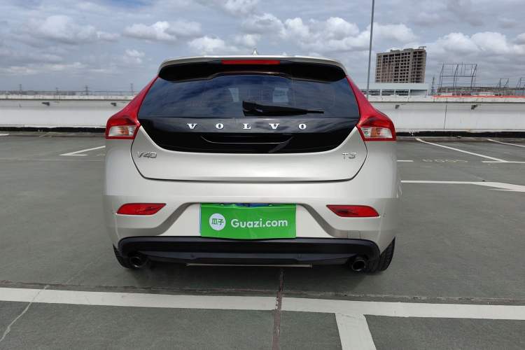 Used Volvo V40 2019 T3 Zhiyi Edition Rear