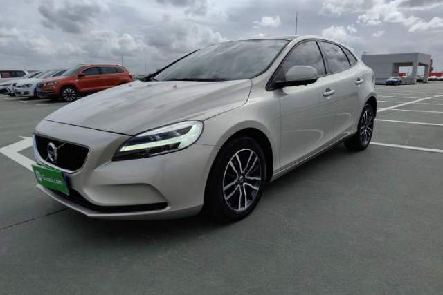 Used Volvo V40 2019 T3 Zhiyi Edition