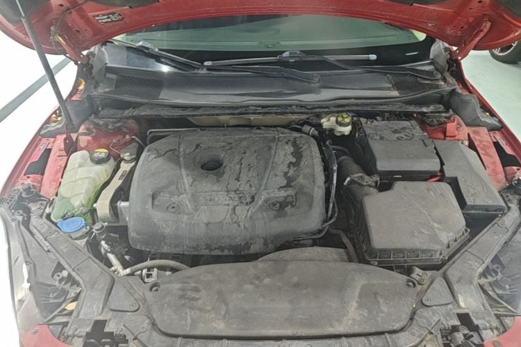 Used Volvo V40 2019 T3 Zhiyi Edition Engine Bay