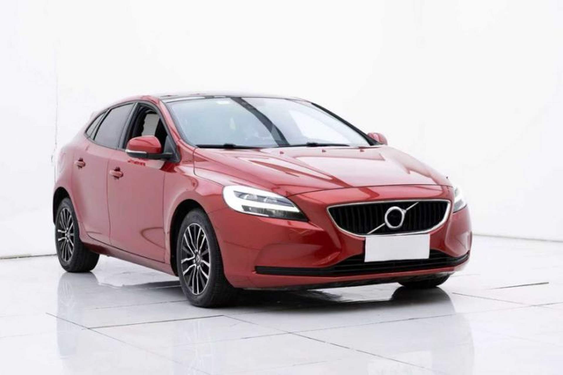 Used Volvo V40 2019 T3 Zhiyi Edition Exterior 2