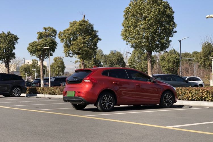 Used Volvo V40 2019 T3 Zhiyi Edition Exterior 3
