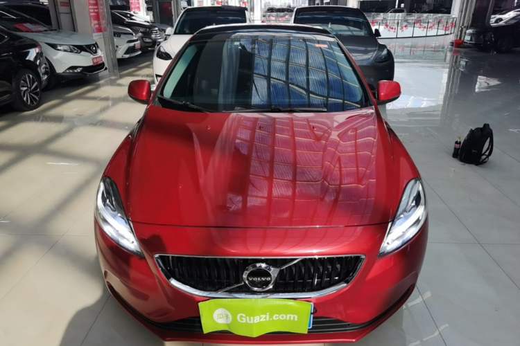 Used Volvo V40 2019 T3 Zhiyi Edition Front