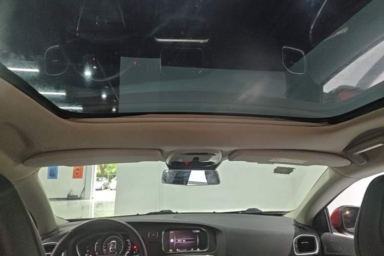 Used Volvo V40 2019 T3 Zhiyi Edition Headliner