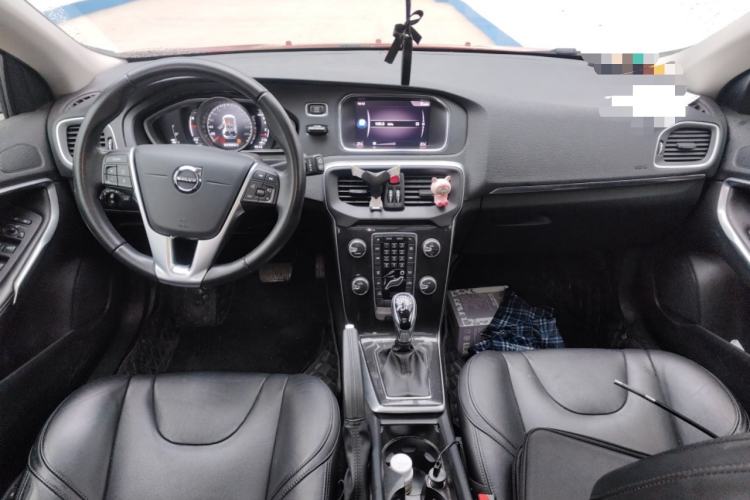 Used Volvo V40 2019 T3 Zhiyi Edition Interior 2