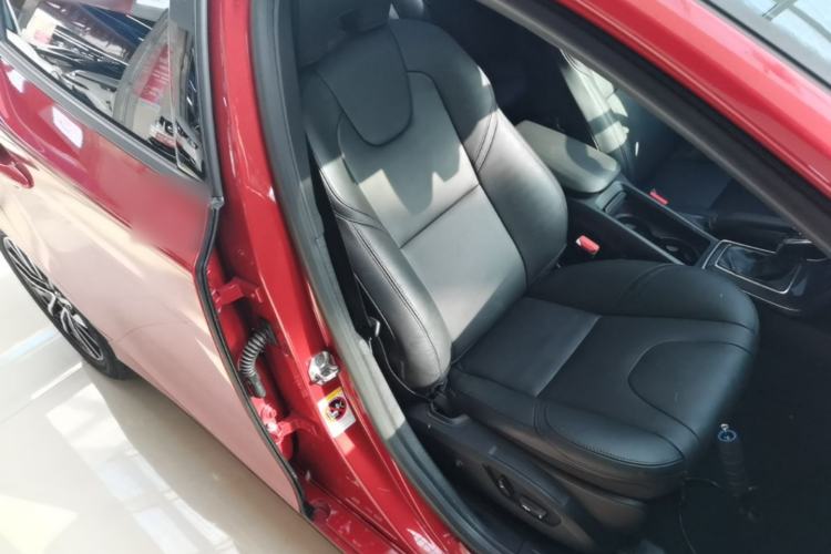 Used Volvo V40 2019 T3 Zhiyi Edition Right Front Seat