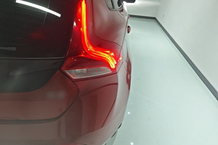 Used Volvo V40 2019 T3 Zhiyi Edition Right Rear Taillight