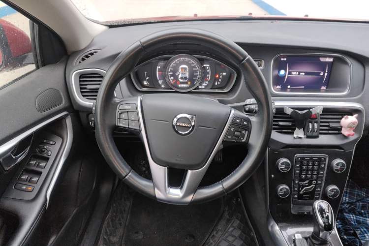 Used Volvo V40 2019 T3 Zhiyi Edition Steering Wheel