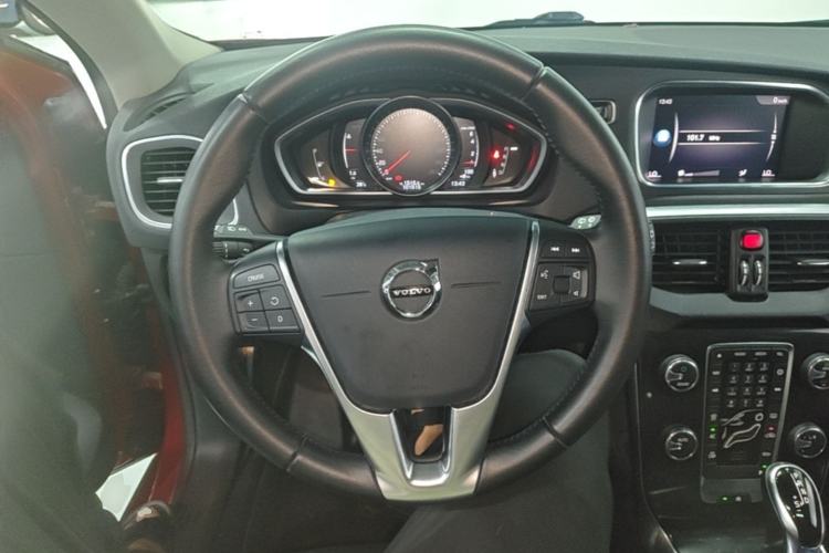 Used Volvo V40 2019 T3 Zhiyi Edition Steering Wheel