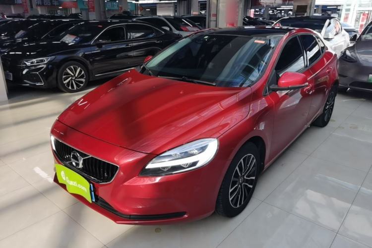 Used Volvo V40 2019 T3 Zhiyi Edition Guazi used car, China used car export, Used car for sale, Used cars, Cheapest cars for sale