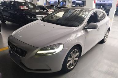 Used Volvo V40 2019 T3 Smart Luxury Edition