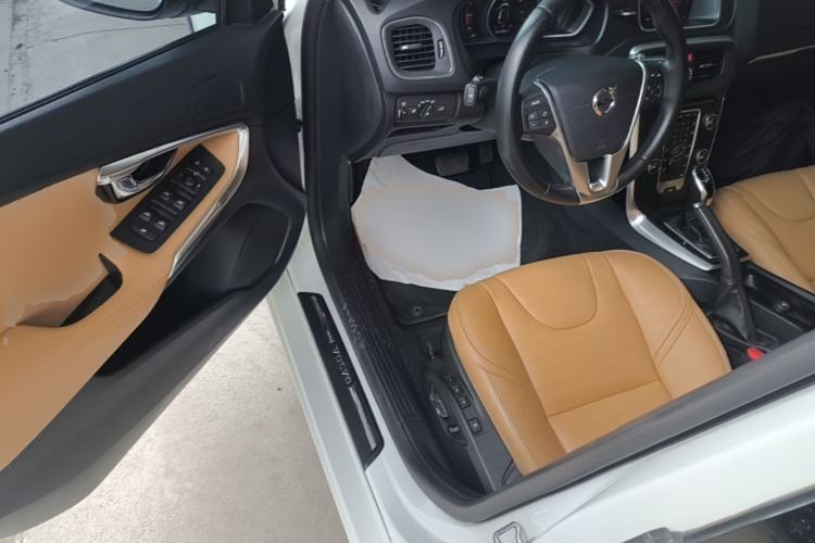 Used Volvo V40 2019 T3 Zhiyi Edition Driver Seat