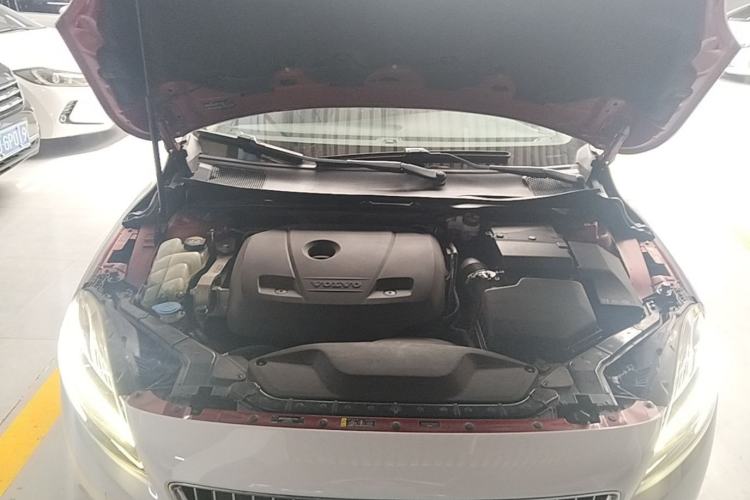 Used Volvo V40 2019 T3 Smart Luxury Edition Engine Bay