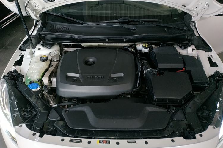 Used Volvo V40 2019 T3 Smart Luxury Edition Engine Bay
