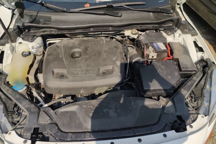 Used Volvo V40 2019 T3 Zhiyi Edition Engine Bay