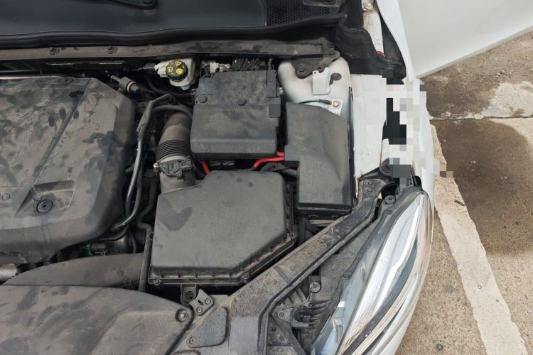 Used Volvo V40 2019 T3 Zhiyi Edition Engine Bay Left