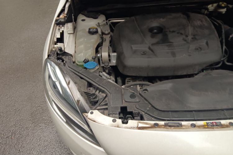 Used Volvo V40 2019 T3 Zhiyi Edition Engine Bay Right