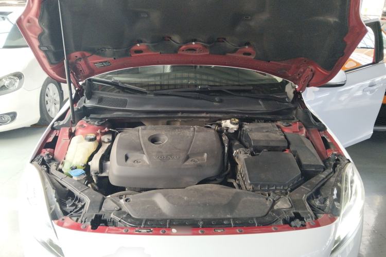 Used Volvo V40 2019 T3 Smart Luxury Edition Engine Bay
