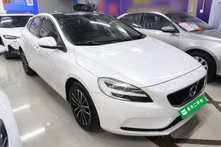 Used Volvo V40 2019 T3 Zhiyi Edition Exterior 2