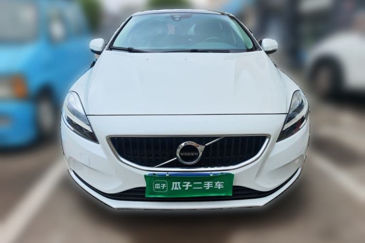 Used Volvo V40 2019 T3 Zhiyi Edition Front