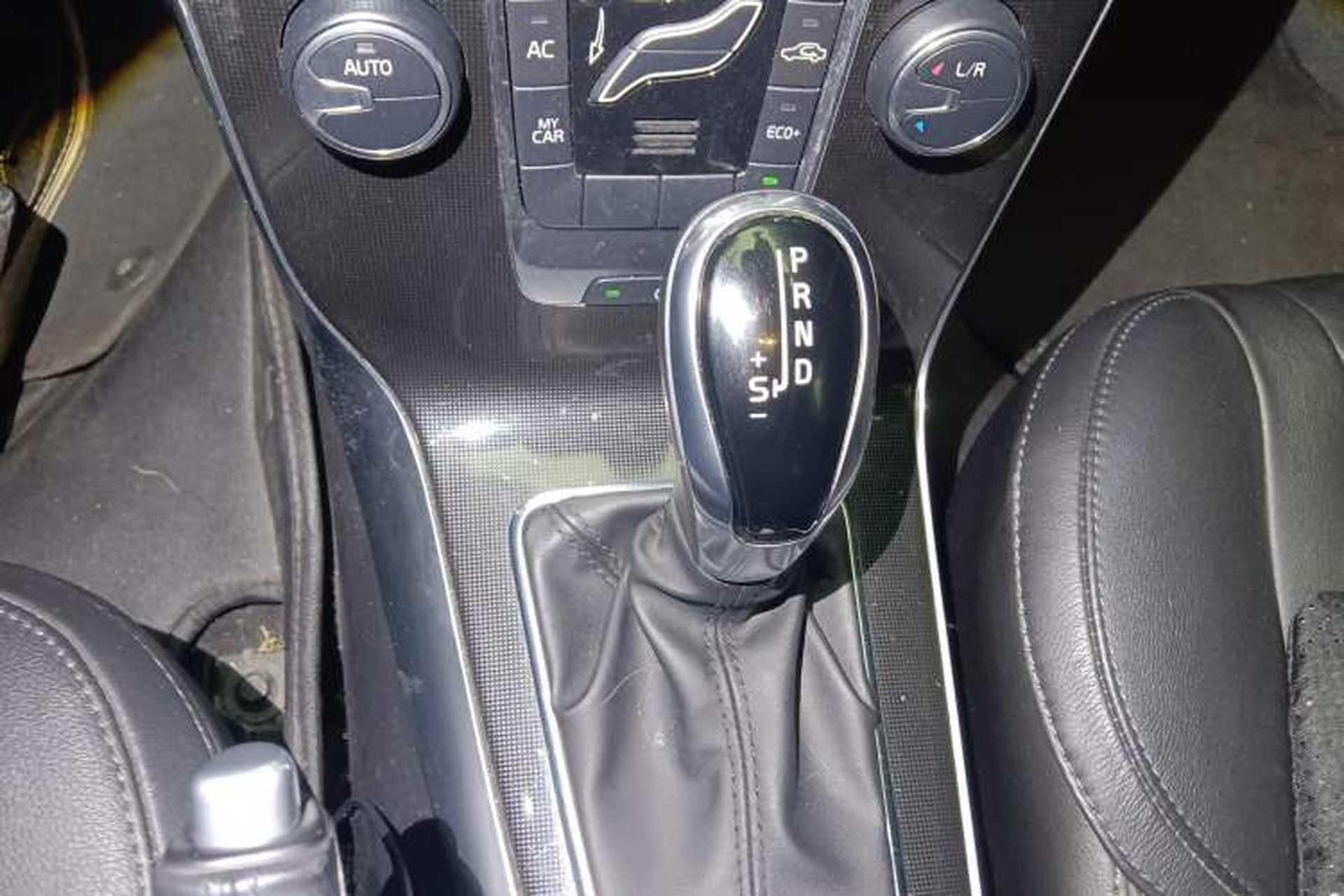 Used Volvo V40 2019 T3 Zhiyi Edition Gear Lever