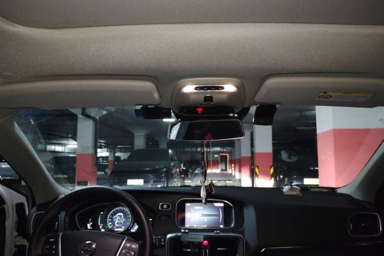 Used Volvo V40 2019 T3 Smart Luxury Edition Headliner