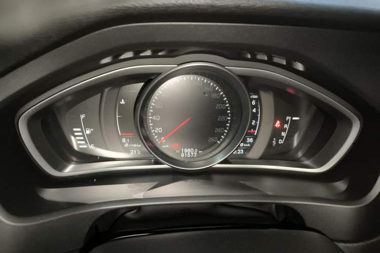 Used Volvo V40 2019 T3 Zhiyi Edition Instrument Cluster