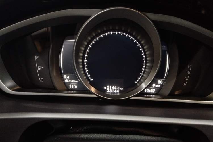 Used Volvo V40 2019 T3 Zhiyi Edition Instrument Cluster