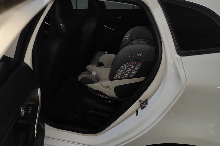 Used Volvo V40 2019 T3 Zhiyi Edition Interior 4
