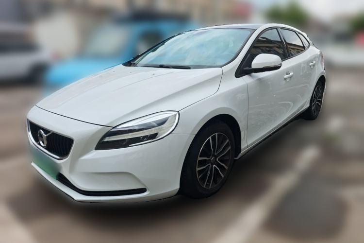 Used Volvo V40 2019 T3 Zhiyi Edition Guazi used car, China used car export, Used car for sale, Used  cars, Cheapest cars for sale