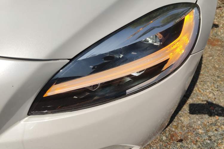Used Volvo V40 2019 T3 Zhiyi Edition Left Front Headlight